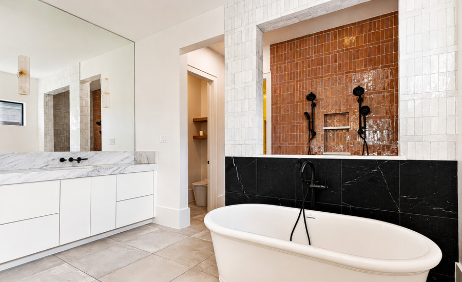 toro section bathroom 900x550 1